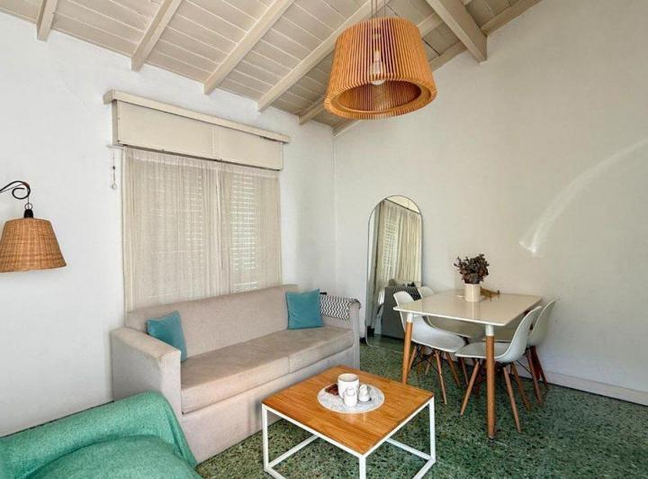 Casa · 76m² · 4 Ambientes · 1 Cochera