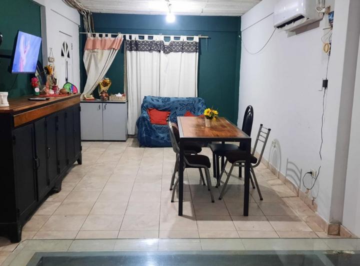Casa · 100m² · 4 Ambientes · 3 Cocheras