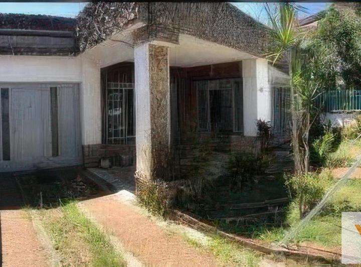 Casa · 180m² · 3 Ambientes · 3 Cocheras