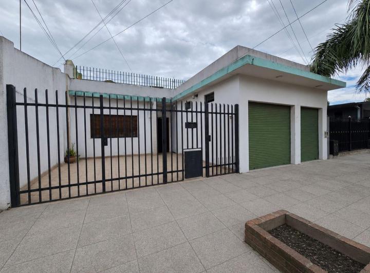 Casa · 117m² · 4 Ambientes · 1 Cochera