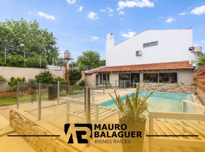 Casa · 135m² · 3 Ambientes · 3 Cocheras