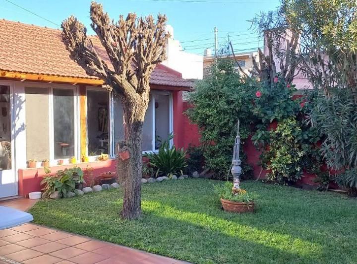 Casa · 120m² · 5 Ambientes · 1 Cochera