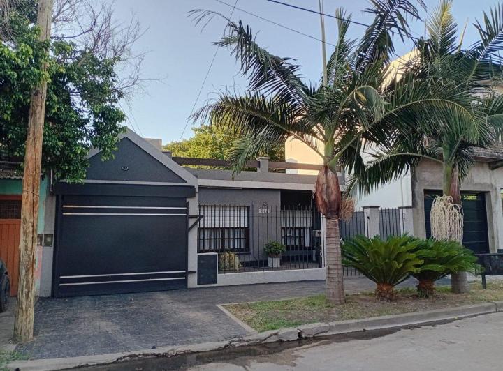 Casa · 150m² · 5 Ambientes · 1 Cochera