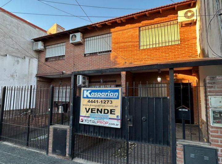 Casa · 70m² · 3 Ambientes · 1 Cochera