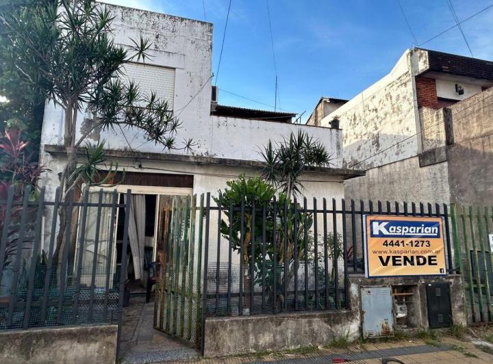 Casa · 200m² · 7 Ambientes · 4 Cocheras