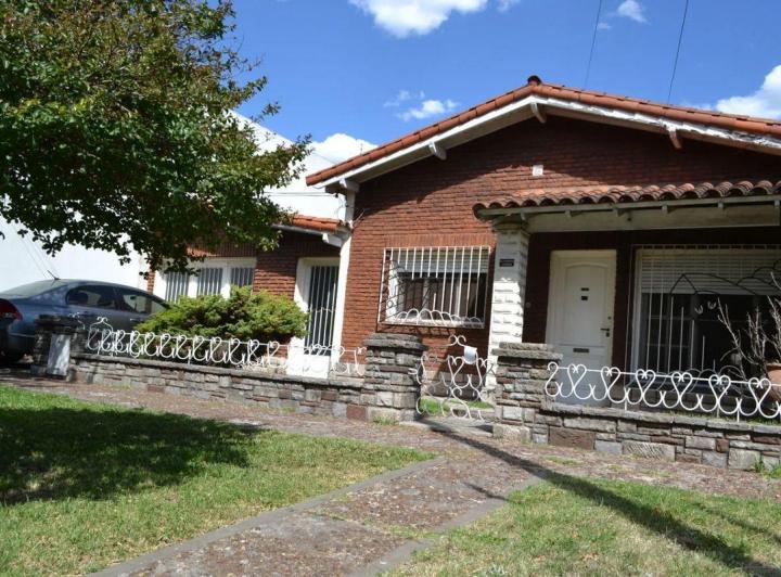 Casa · 175m² · 3 Ambientes · 1 Cochera