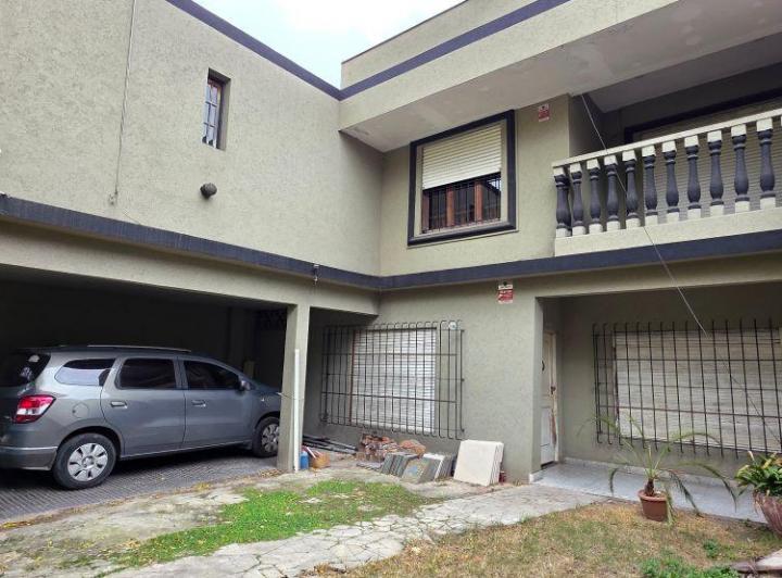 Casa · 170m² · 6 Ambientes · 1 Cochera
