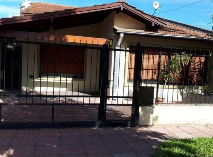 Casa · 110m² · 5 Ambientes · 2 Cocheras