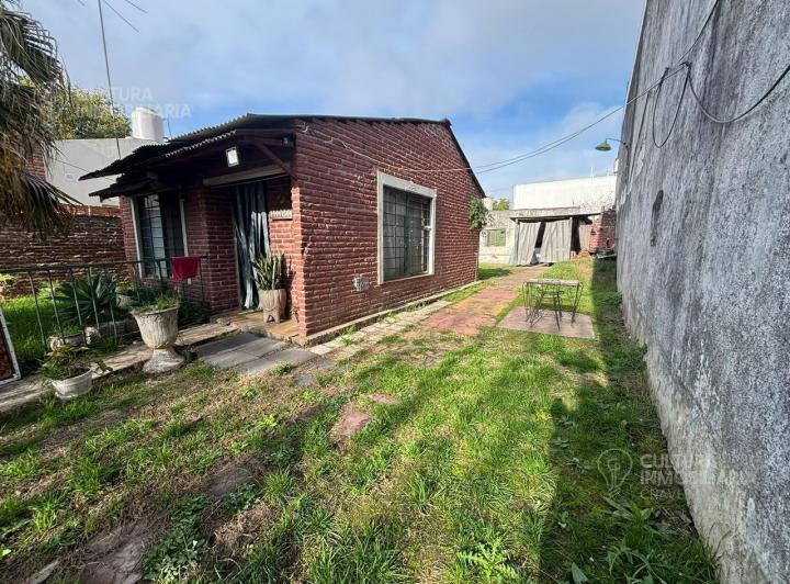 Casa · 85m² · 4 Ambientes · 1 Cochera