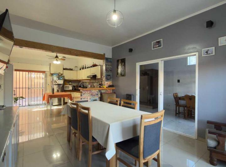 Casa · 165m² · 3 Ambientes · 1 Cochera