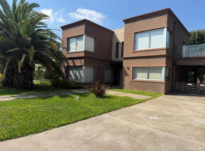 Casa · 277m² · 6 Ambientes