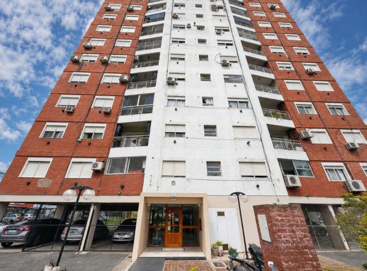 Departamento · 37m² · 2 Ambientes · 1 Cochera