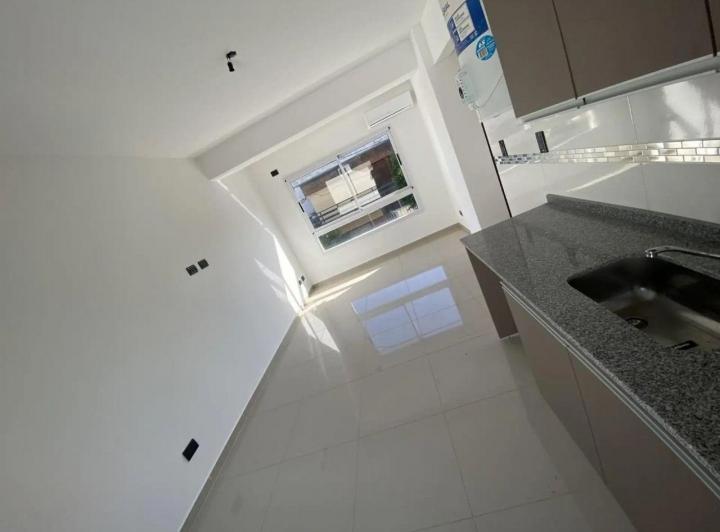Departamento · 40m² · 2 Ambientes · 1 Cochera