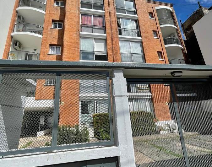 Departamento · 45m² · 2 Ambientes · 1 Cochera