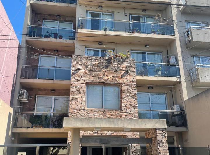 Departamento · 49m² · 2 Ambientes · 1 Cochera