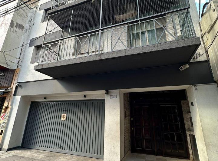Departamento · 80m² · 4 Ambientes · 1 Cochera