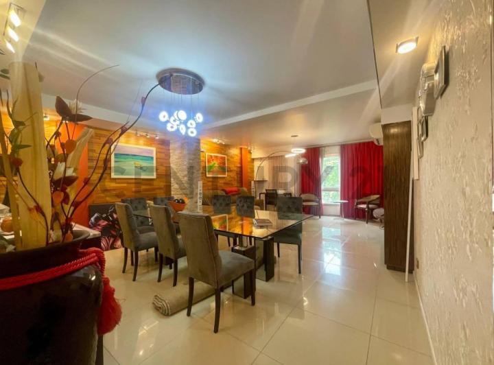 Departamento · 84m² · 3 Ambientes · 2 Cocheras