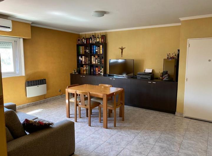 Departamento · 70m² · 4 Ambientes · 1 Cochera