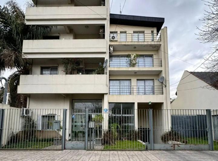 Departamento · 53m² · 2 Ambientes · 1 Cochera