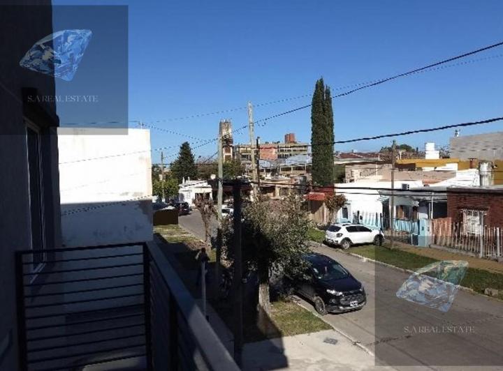 Departamento · 60m² · 2 Ambientes · 1 Cochera
