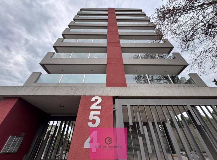 Departamento · 65m² · 2 Ambientes · 1 Cochera