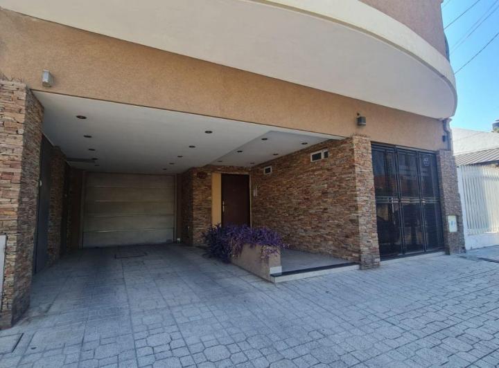 Departamento · 44m² · 2 Ambientes · 2 Cocheras