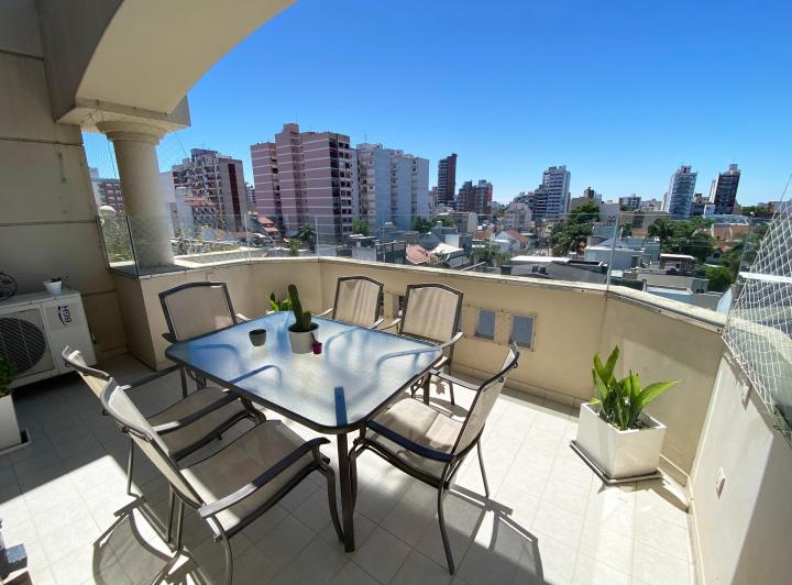 Departamento · 140m² · 4 Ambientes · 2 Cocheras