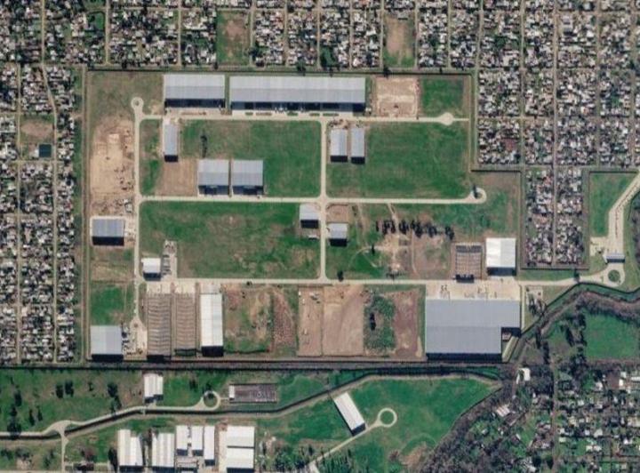 Depósito · 18000m²