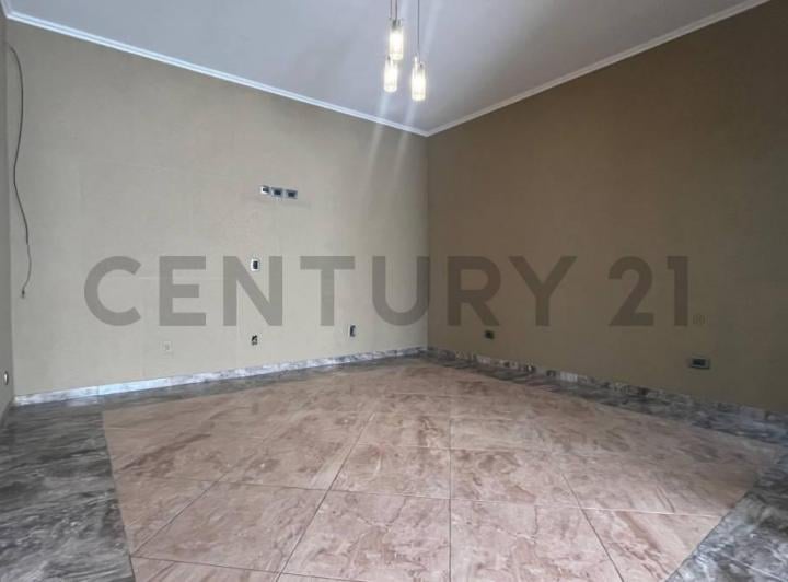 Casa · 223m² · 3 Ambientes · 1 Cochera