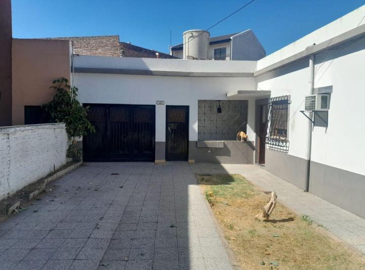 Casa · 120m² · 4 Ambientes · 1 Cochera