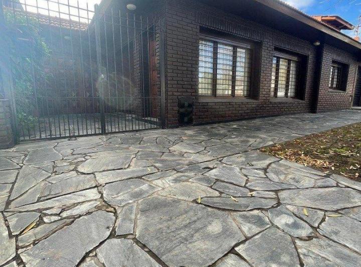 Casa · 110m² · 2 Dormitorios · 2 Cocheras