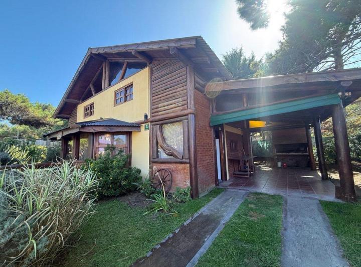 Casa · 124m² · 6 Ambientes