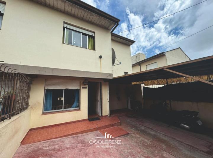 Casa · 81m² · 3 Ambientes · 1 Cochera