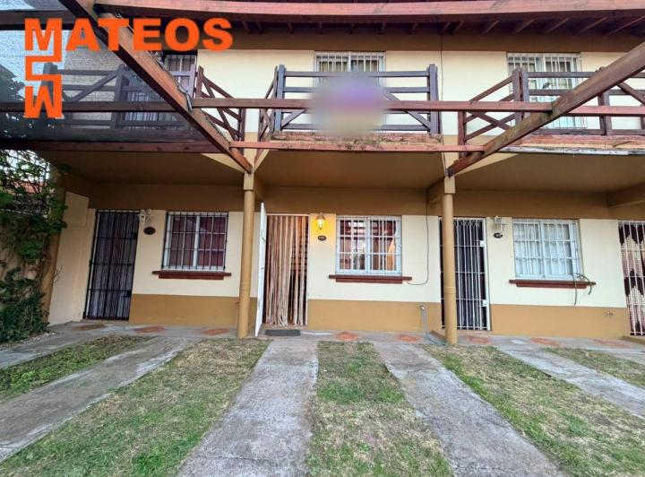 Casa · 45m² · 4 Ambientes · 1 Cochera