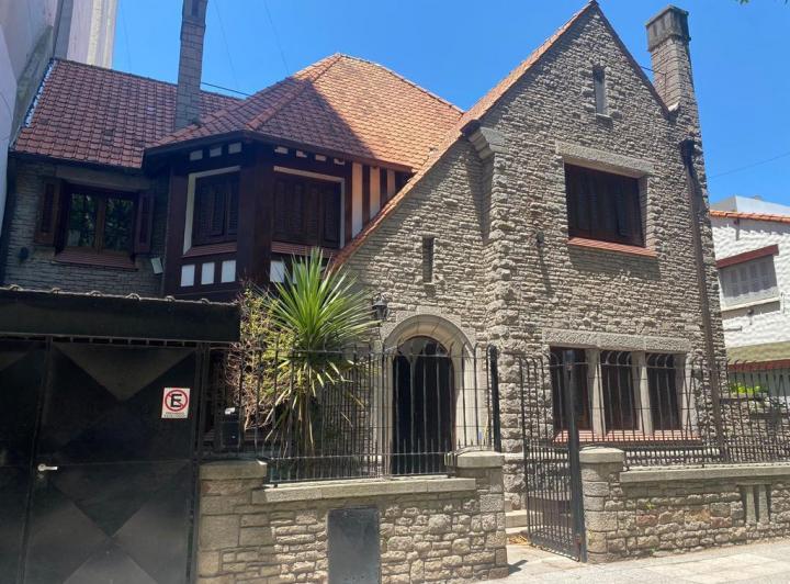 Casa · 388m² · 10 Ambientes