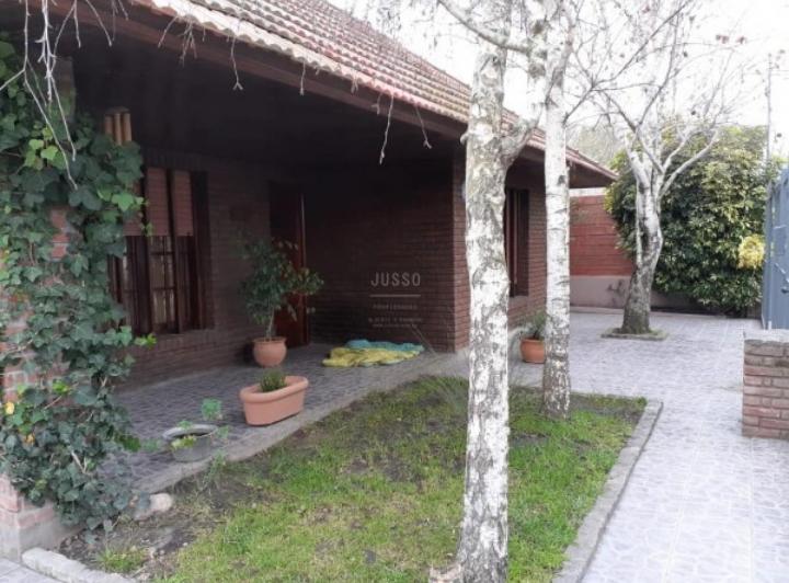 Casa · 195m² · 5 Ambientes