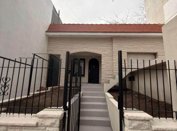 Casa · 90m² · 3 Ambientes · 1 Cochera