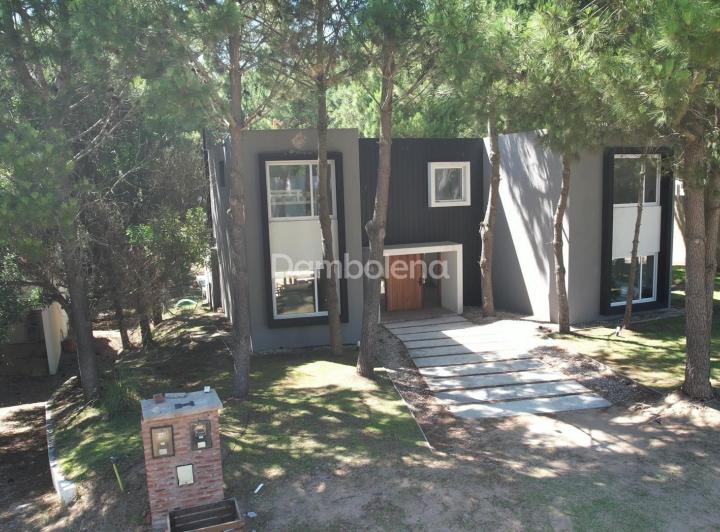 Casa · 190m² · 5 Ambientes · 1 Cochera