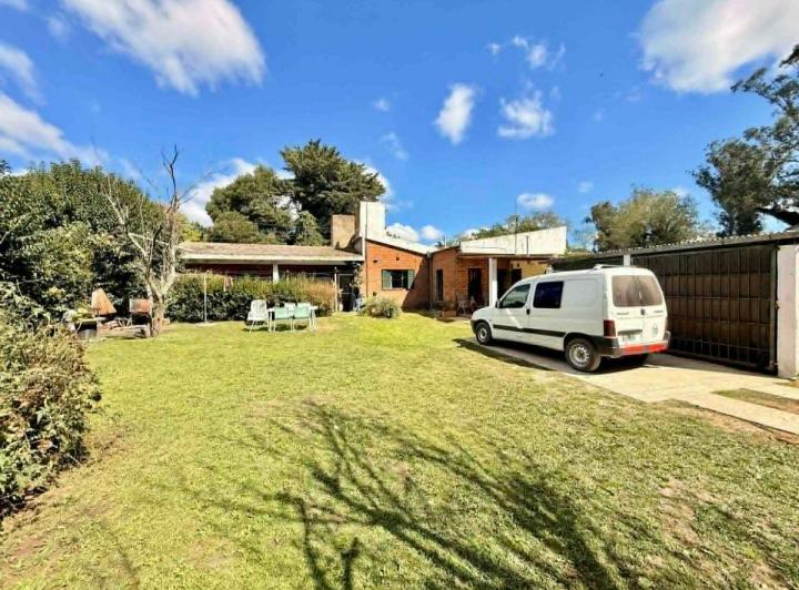 Casa · 90m² · 4 Ambientes · 2 Cocheras