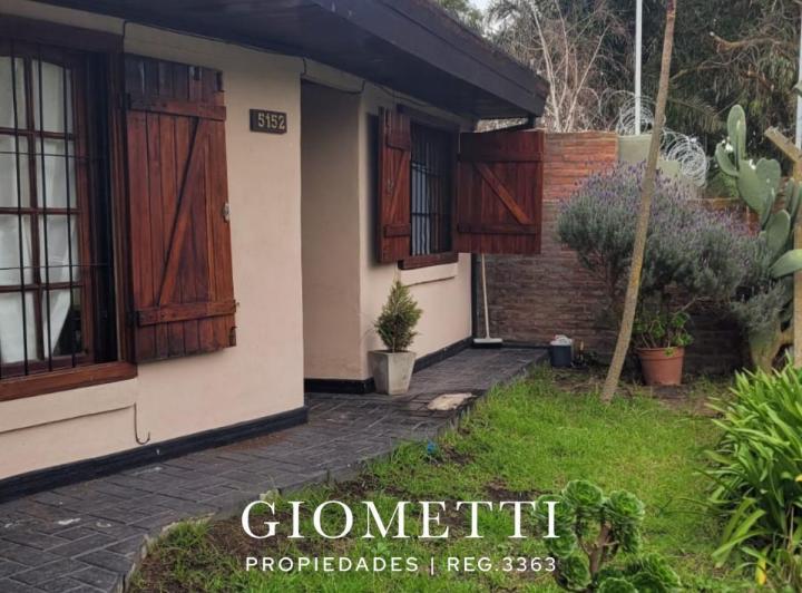 Casa · 145m² · 4 Ambientes · 2 Cocheras