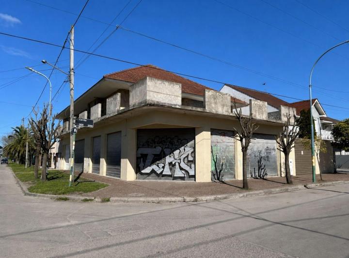Casa · 286m² · 4 Ambientes · 1 Cochera