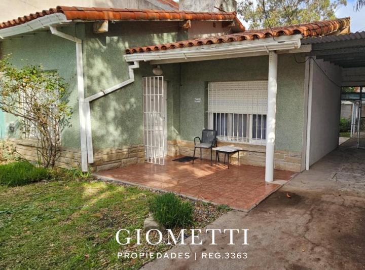 Casa · 270m² · 3 Ambientes · 1 Cochera