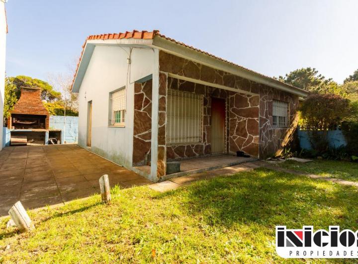 Casa · 1m² · 3 Ambientes