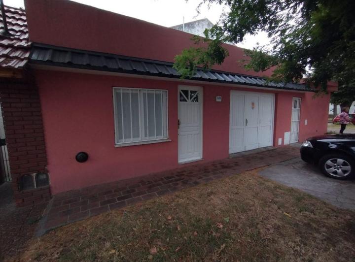 Casa · 143m² · 5 Ambientes · 1 Cochera