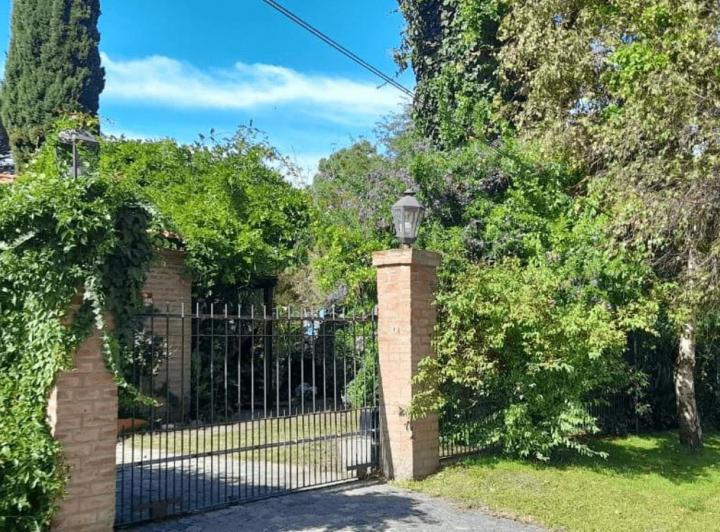 Casa · 90m² · 4 Ambientes · 1 Cochera