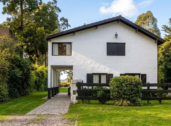 Casa · 120m² · 4 Ambientes · 1 Cochera
