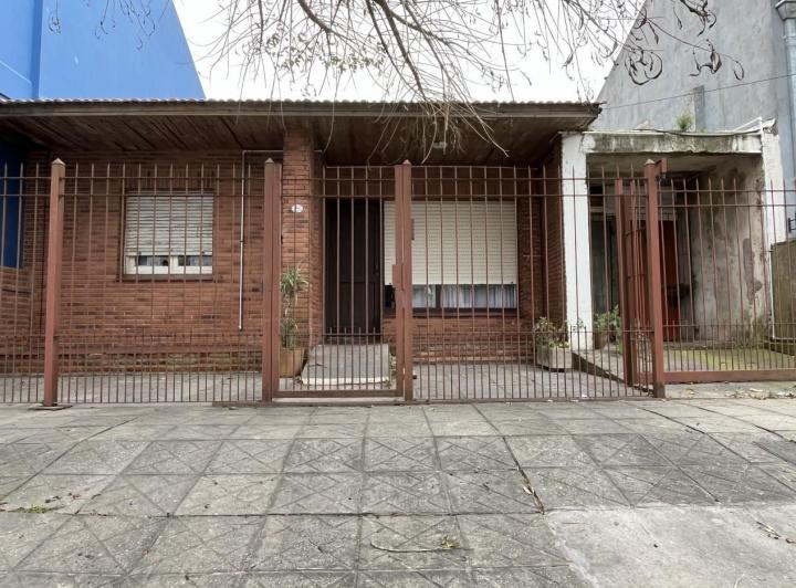 Casa · 75m² · 2 Dormitorios · 1 Cochera