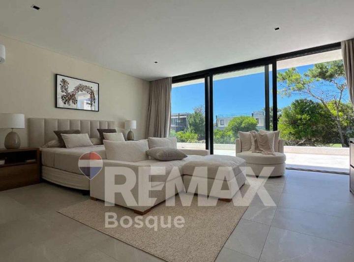 Casa · 500m² · 6 Ambientes