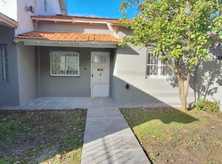 Casa · 140m² · 3 Ambientes · 1 Cochera
