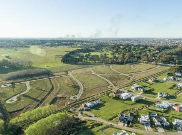 Terreno · 600m²